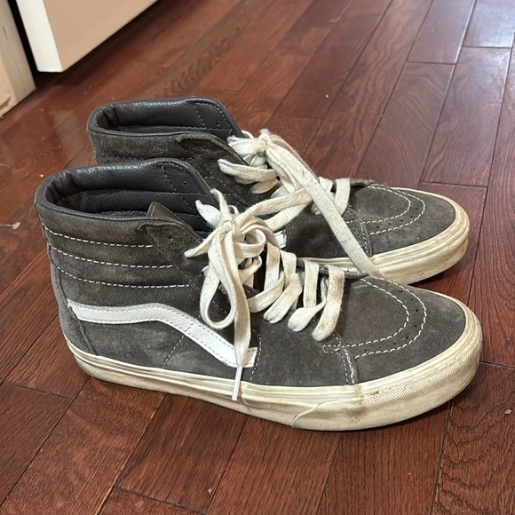 Vans Shoes - Vans Pewter Gray High-Top Sneakers Women’s Size: 8.5